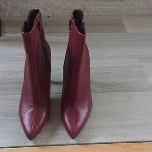 Brand new size 6 Nine West Booties